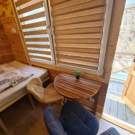 Maly Nad Rzeka, 381 Lacko * Obidza