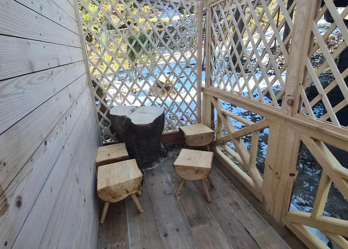 Maly Nad Rzeka, 381 Lacko *